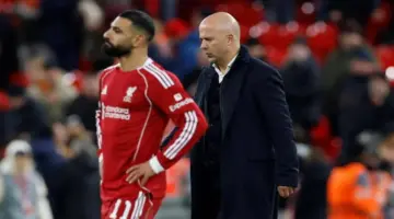 تقارير: سلوت لا يندم على قراره بإبعاد محمد صلاح عن التشكيلة.